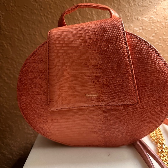 Elegant Orange Textured Women's Bag - Picture 2 of 7